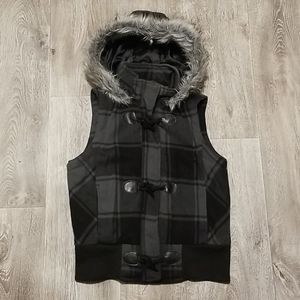 OP faux fur full zipper hoodie vest, black